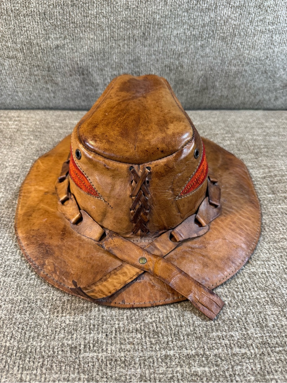 Leather Outback Hat with Red Accent - Size Medium/Large - Picture 5 of 9